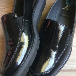 White Mountain Patent Leather Loafers 6 1/2